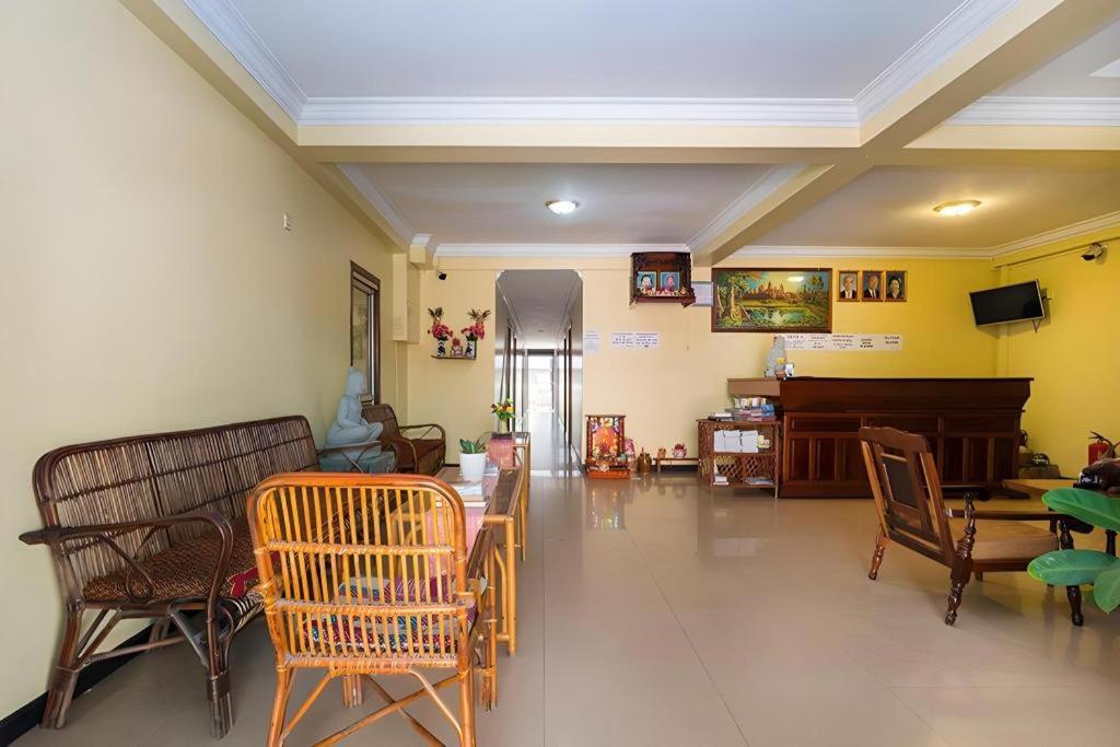 Happy Zone Hostel Siem Reap Exterior photo