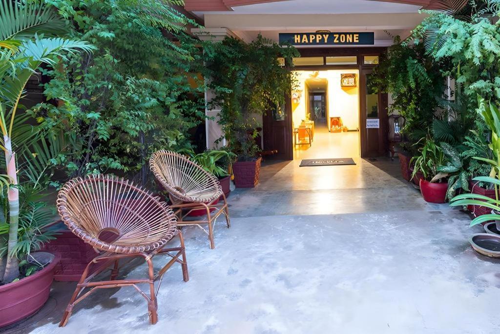 Happy Zone Hostel Siem Reap Exterior photo