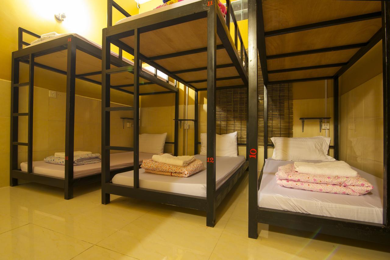 Happy Zone Hostel Siem Reap Exterior photo